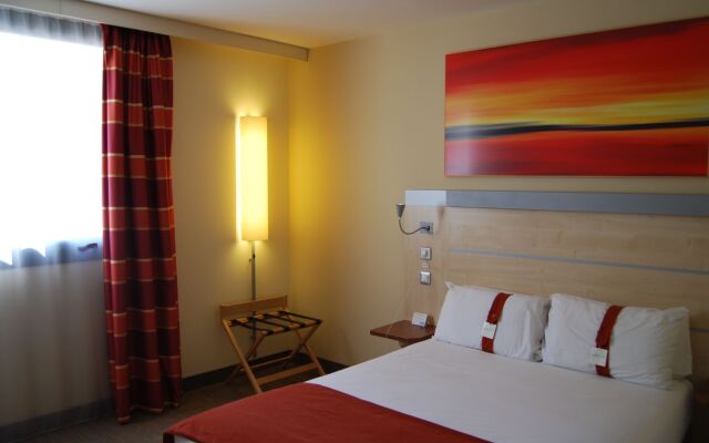 Holiday Inn Express Toulouse Airport, an IHG Hotel