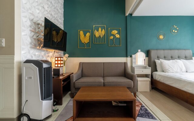 Luxury Upscale Retreat in Uptown Bgc, Metro Manila