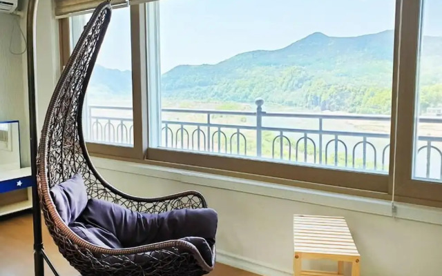 Andong River Sunset Pension