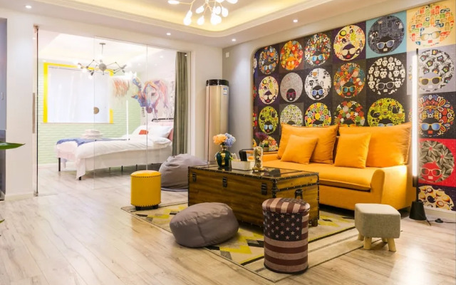Henry's Apartment- Taikang Road