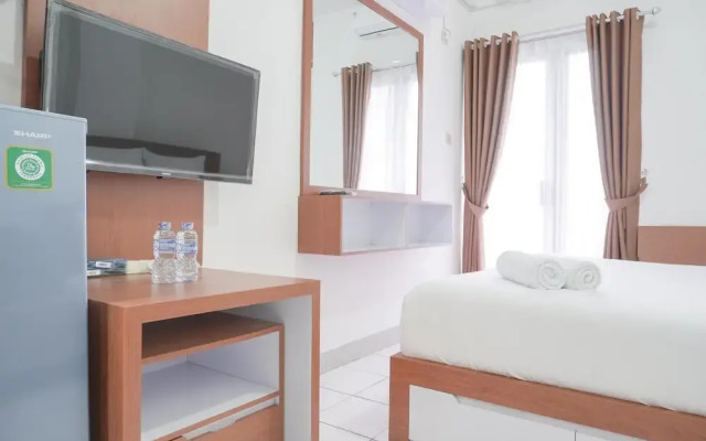 Comfort Studio At Sky View Apartment