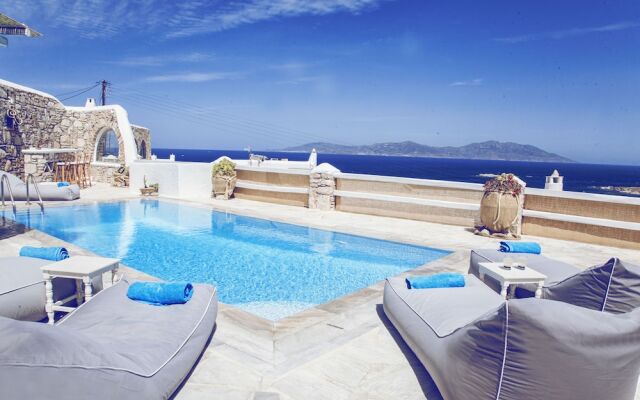 Mykonos Hippy Luxury