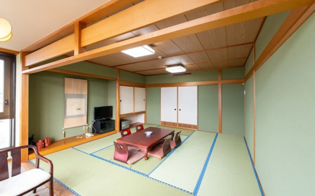 Tabist Marutora Bekkan Nishio Kira