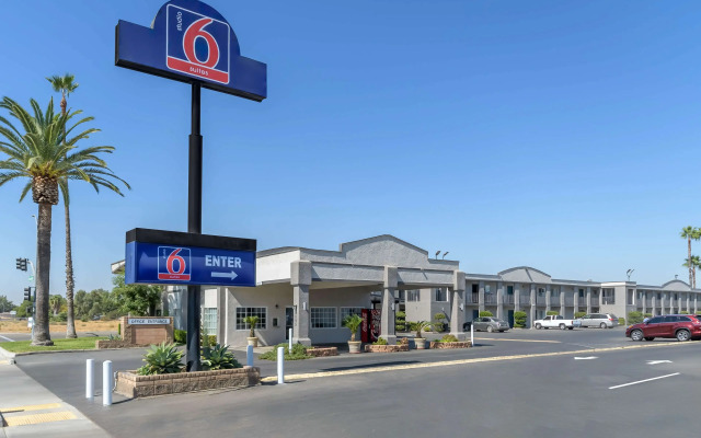 Studio 6 Suites Madera, California - Yosemite