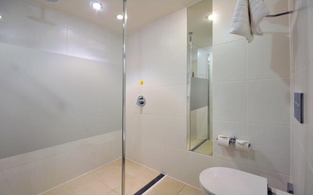 Holiday Inn Express Leigh - Sports Village by IHG