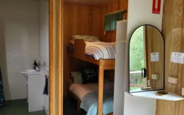 Queenstown Copper Country Cabins