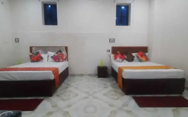 Rudraksha Kashi Inn By GRB