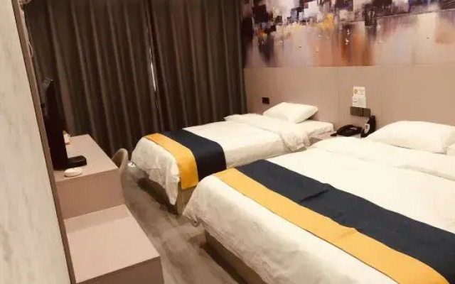 Riste Hotel (Luoxin industrial cluster, Xin'an County)