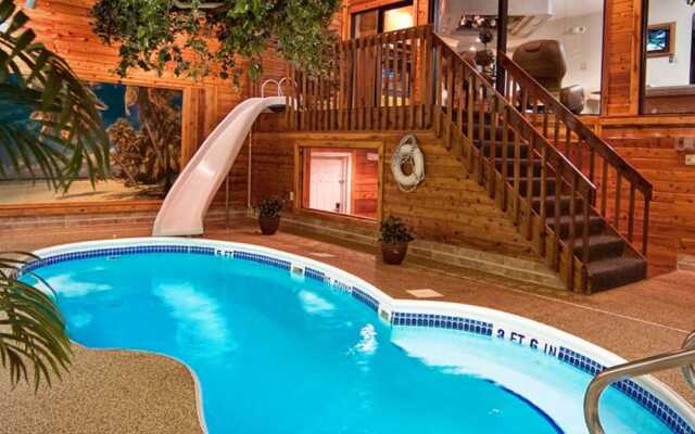 Sybaris Pool Suites Indianapolis