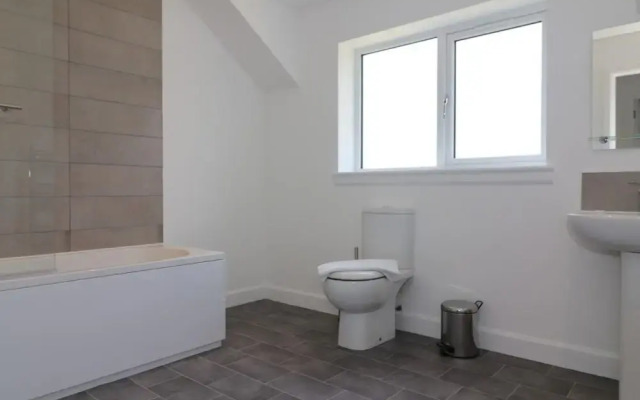 Railway House 5 bed - Maryhill