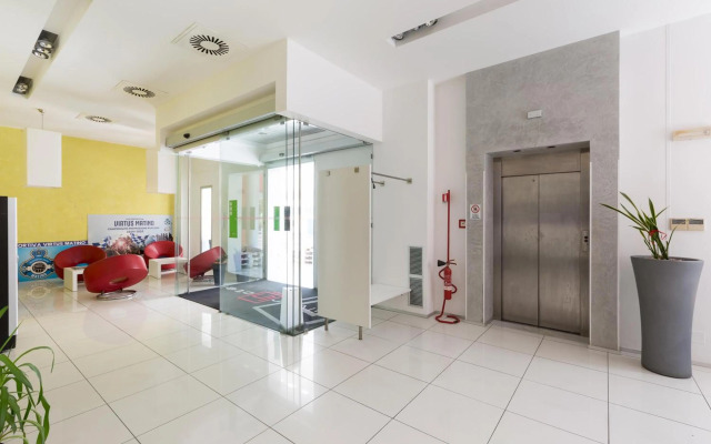 Silver Hotel by BarbarHouse