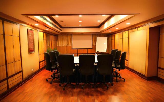 Gokulam Park Hotel And Convention Centre