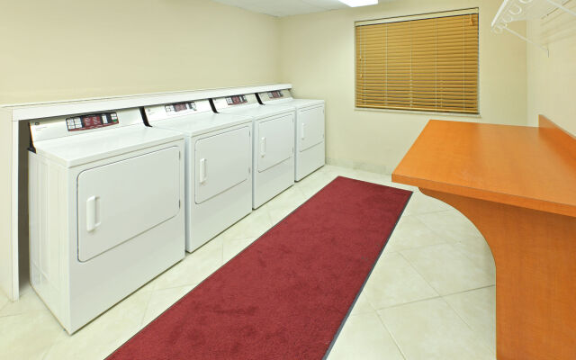 Candlewood Suites West Little Rock by IHG