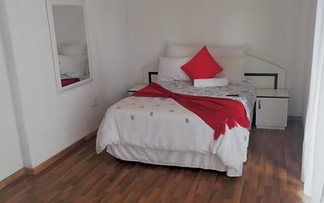 Sodwana Road Holiday Lodge