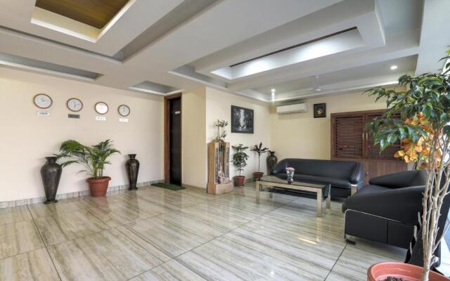 Collection O Sappire Inn Near Appu Ghar