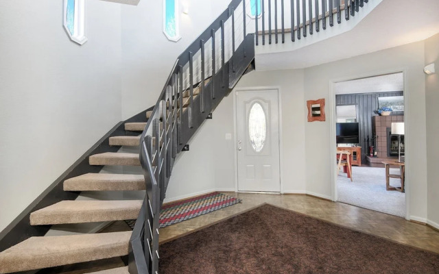 2338 Tahoe Drive