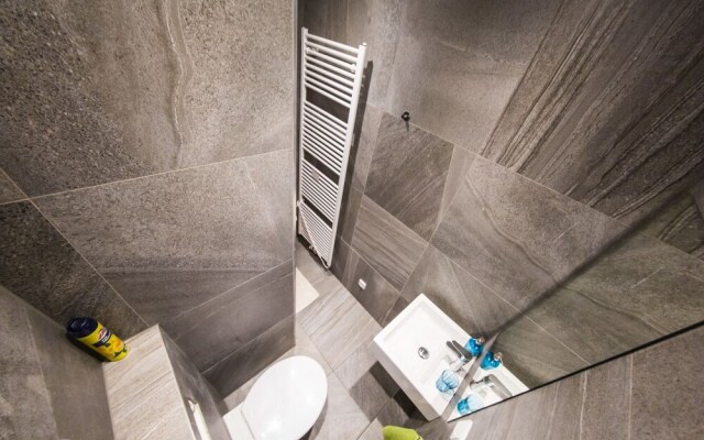Freedom rooms and apartments