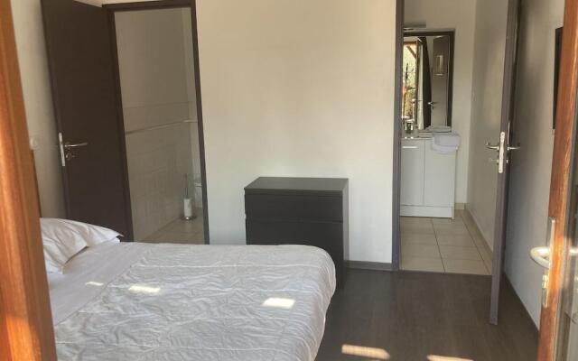 The Resid For Calixte