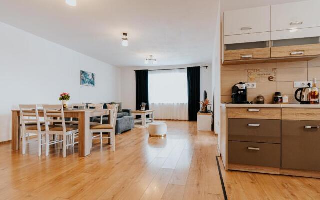 Lotus Apartman II