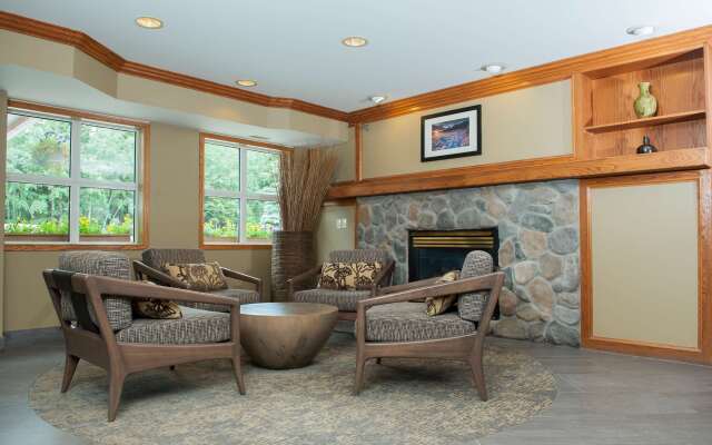 Coast Canmore Hotel & Conference Centre