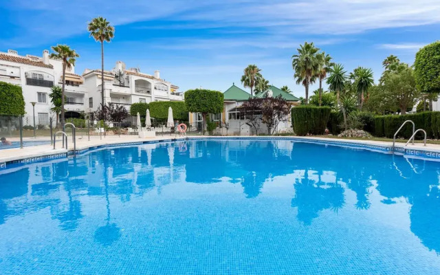 Amazing Pool and Garden Apartment by Costarentals - Ref 253
