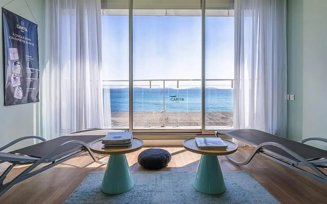 Apartment in Saint-tropez With Beach Access