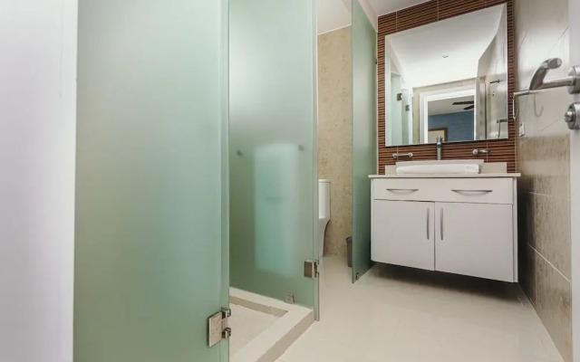 Casa Lanai 4 Bedroom Condo by RedAwning