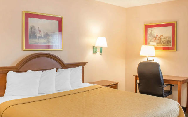 Econo Lodge Raleigh near Walnut Creek Amphitheatre