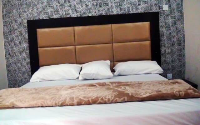 Laurel Blue Suites