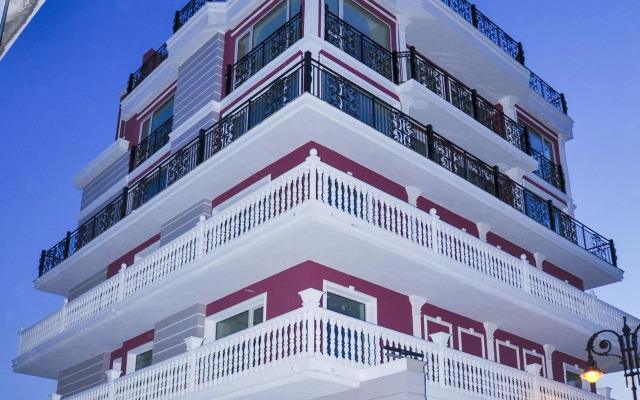 Roel Residence Apartments