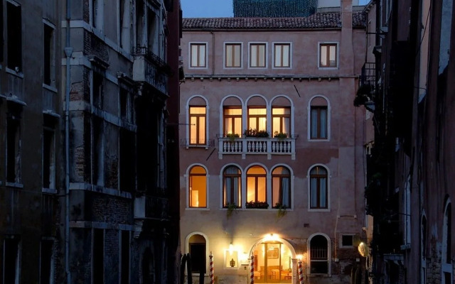 Venice Roulette Hotel 4*