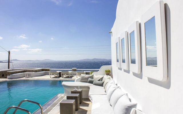 Flaskos Suites