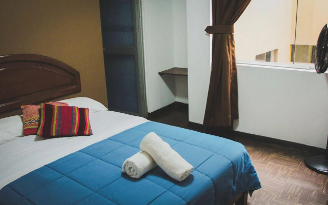 Tupac Hostel - Lima Airport