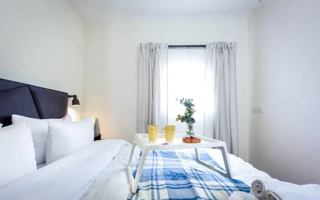 Apt with Balcony In the Heart of TLV