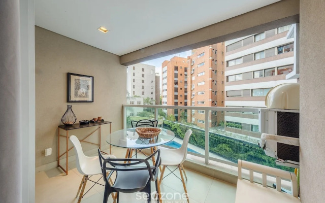 Apt With Balcony 750m From Batman Alley Pdm0208