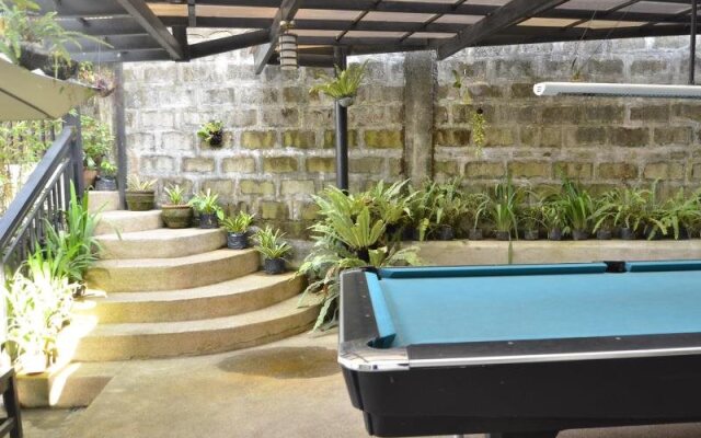 El Renzo Hotel Tagaytay