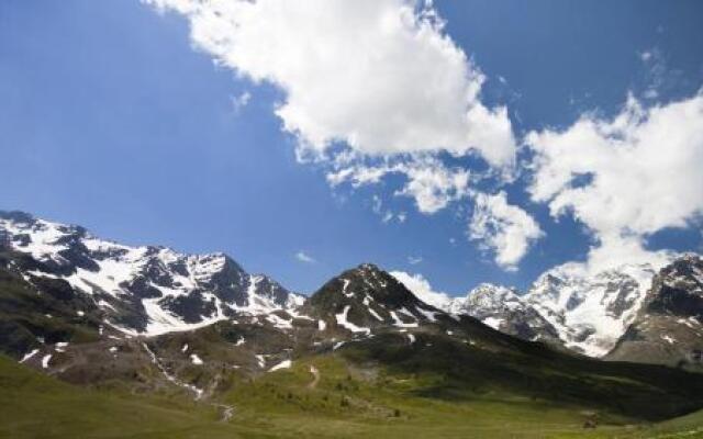 Appartement 11 Pers. A Proximite Des Pistes 70064