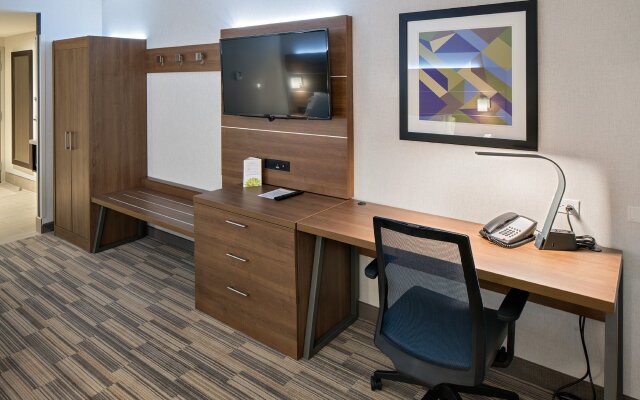 Holiday Inn Express Red Deer North by IHG