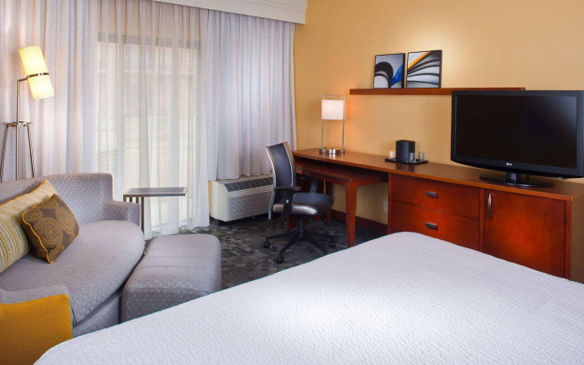 Courtyard by Marriott Memphis Airport