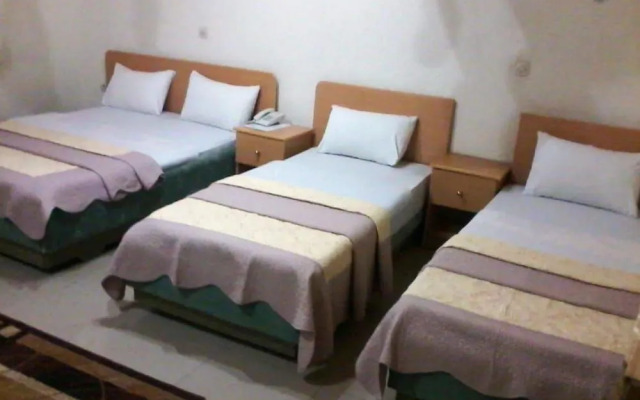 Step Town Hotel