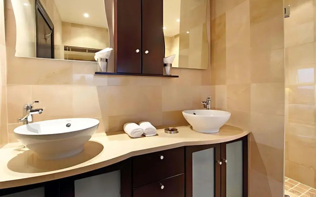 Beachside Penthouse - 3 Mins From Camps Bay Beach