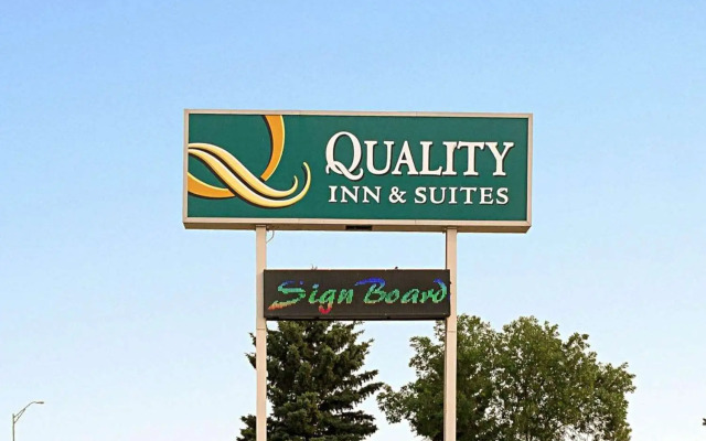 Baymont by Wyndham Jamestown Conference Center & Water Park