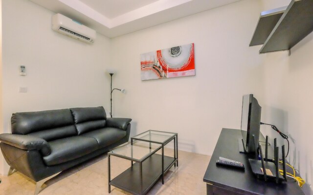 Good Deal And Strategic 1Br L'Avenue Apartment