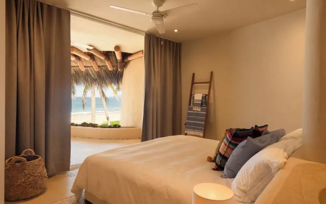 Mar de Coco Beach Front Villas