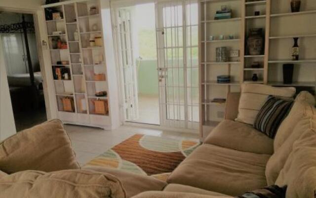 Baydreams 1-bed/1-bath condo