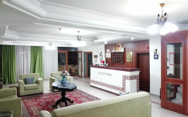 Hotel Ave Maria