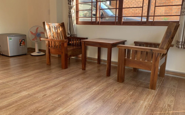 MIna Homestay