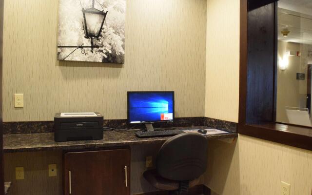 Best Western Crown Inn & Suites