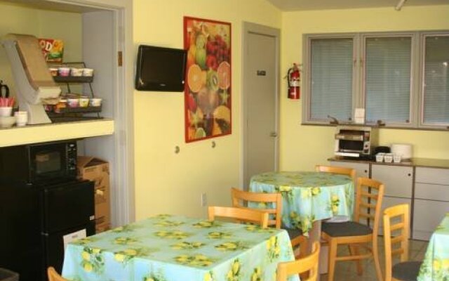 Black Horse Lodge & Suites