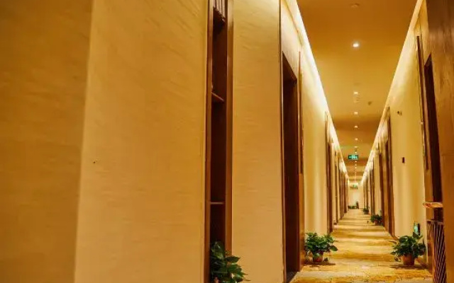 Fuyang aikewei Hotel